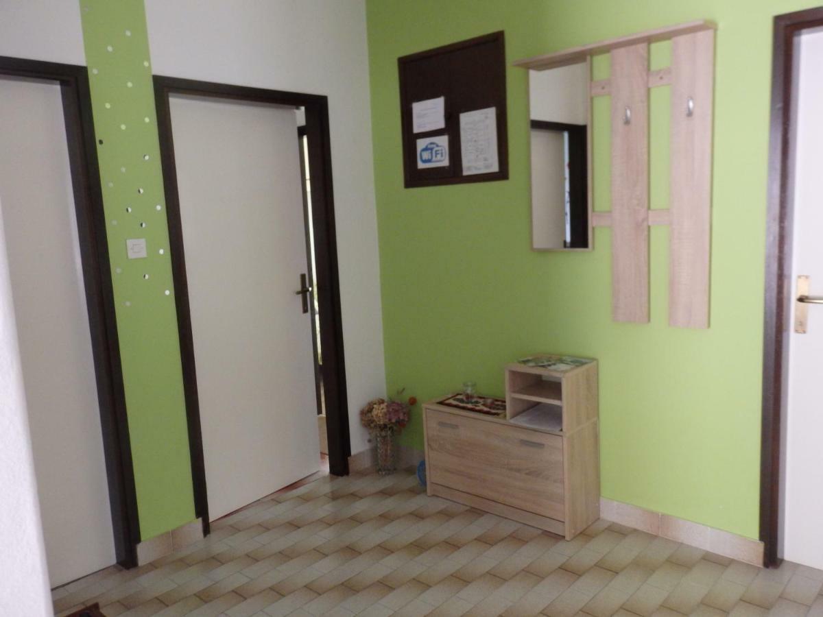 Apartments Rezek Supetarska Draga Exterior photo
